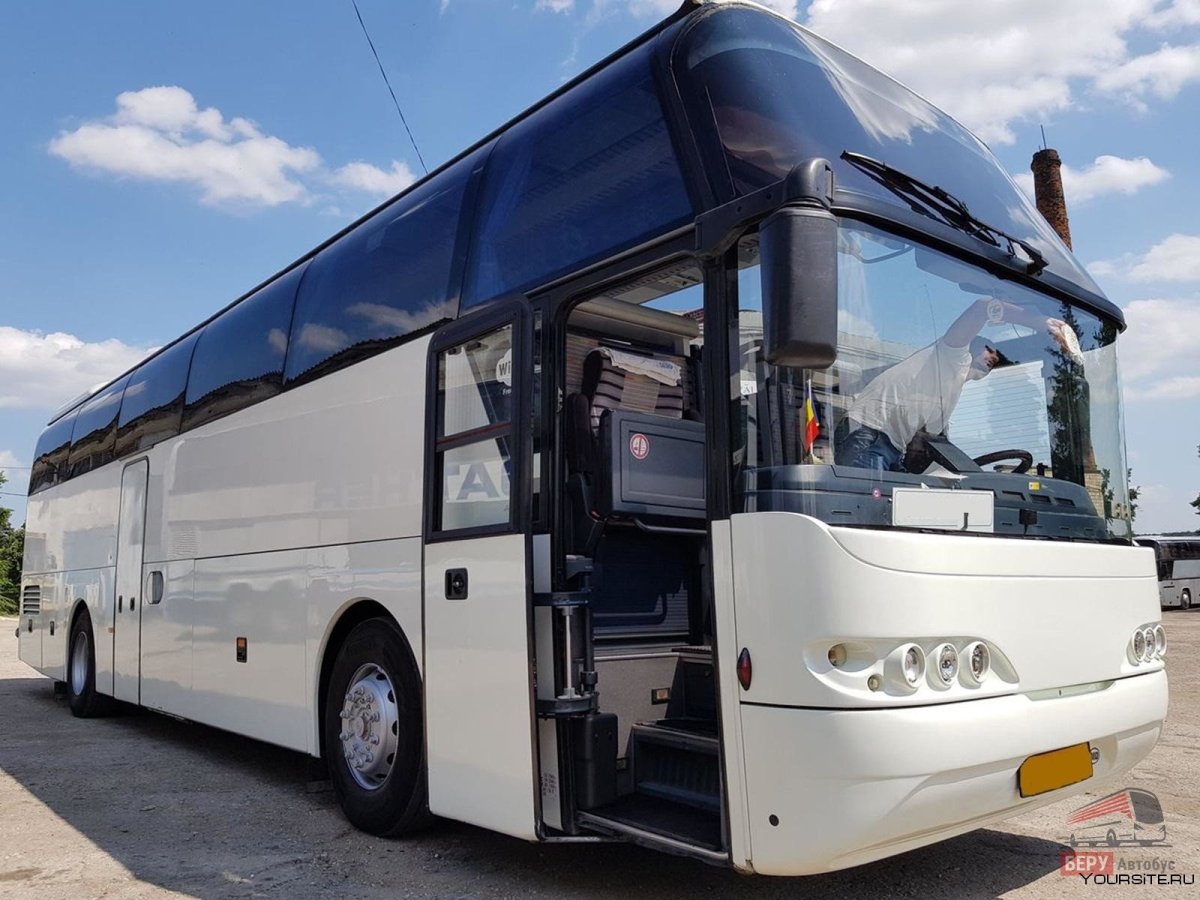 Туристический автобус Неоплан
