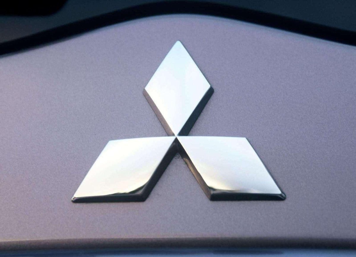 Три Ромбика марка Митсубиси