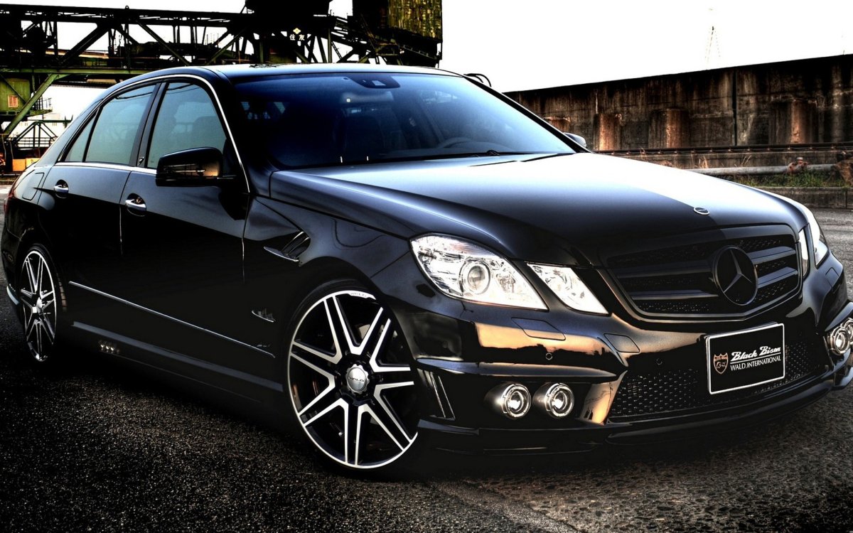 Mercedes Benz e class w212 Black