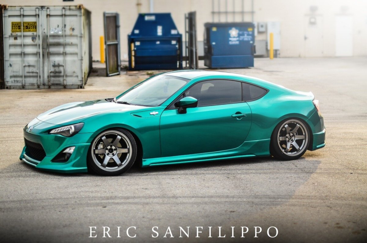 Тойота gt86 Изумрудная