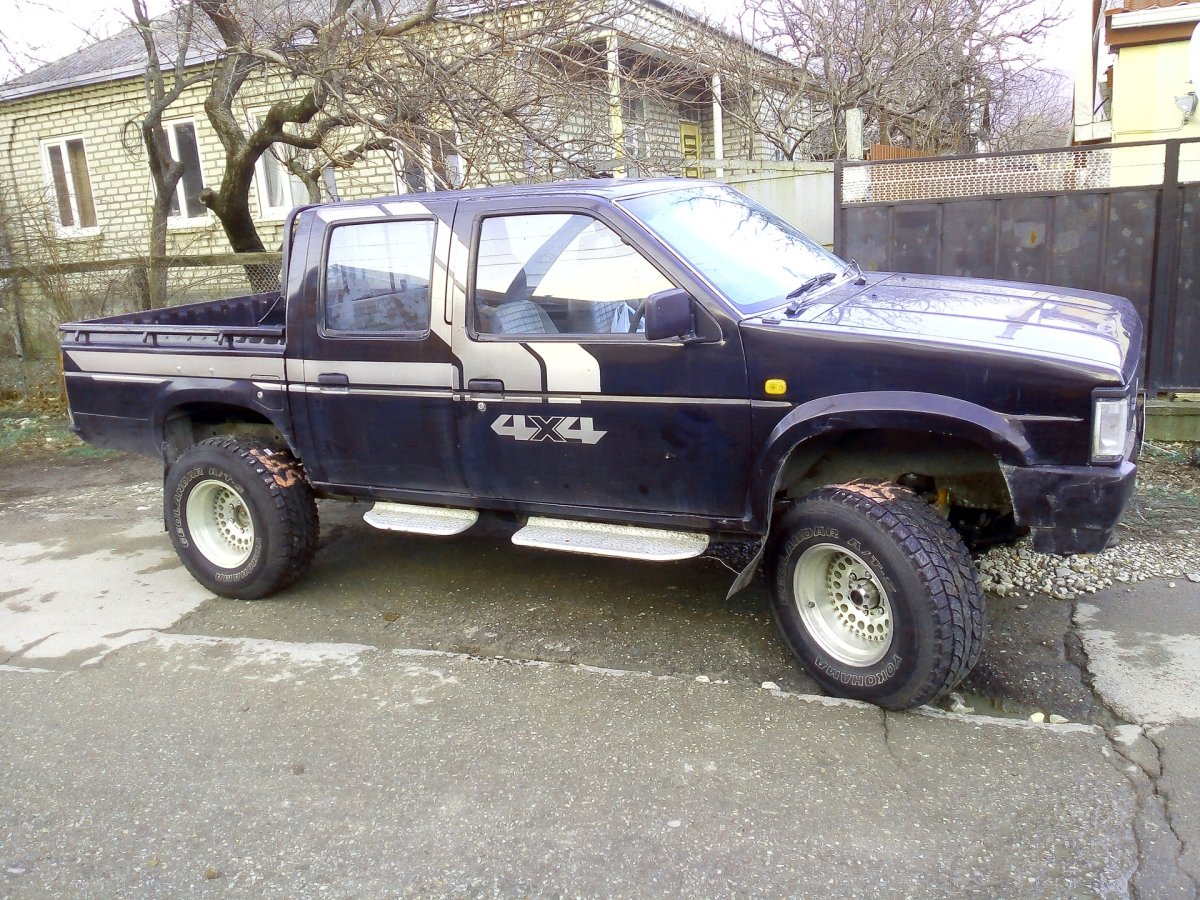Ниссан Датсун 1990г