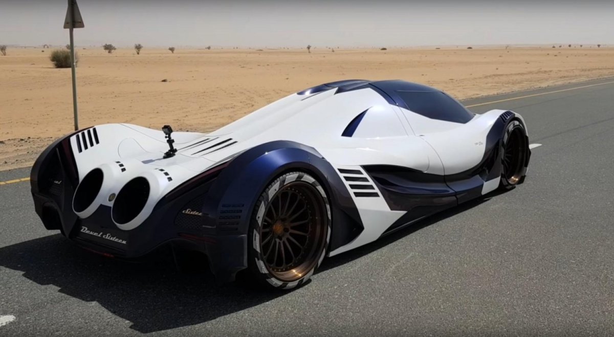 Арабский гиперкар Devel Sixteen