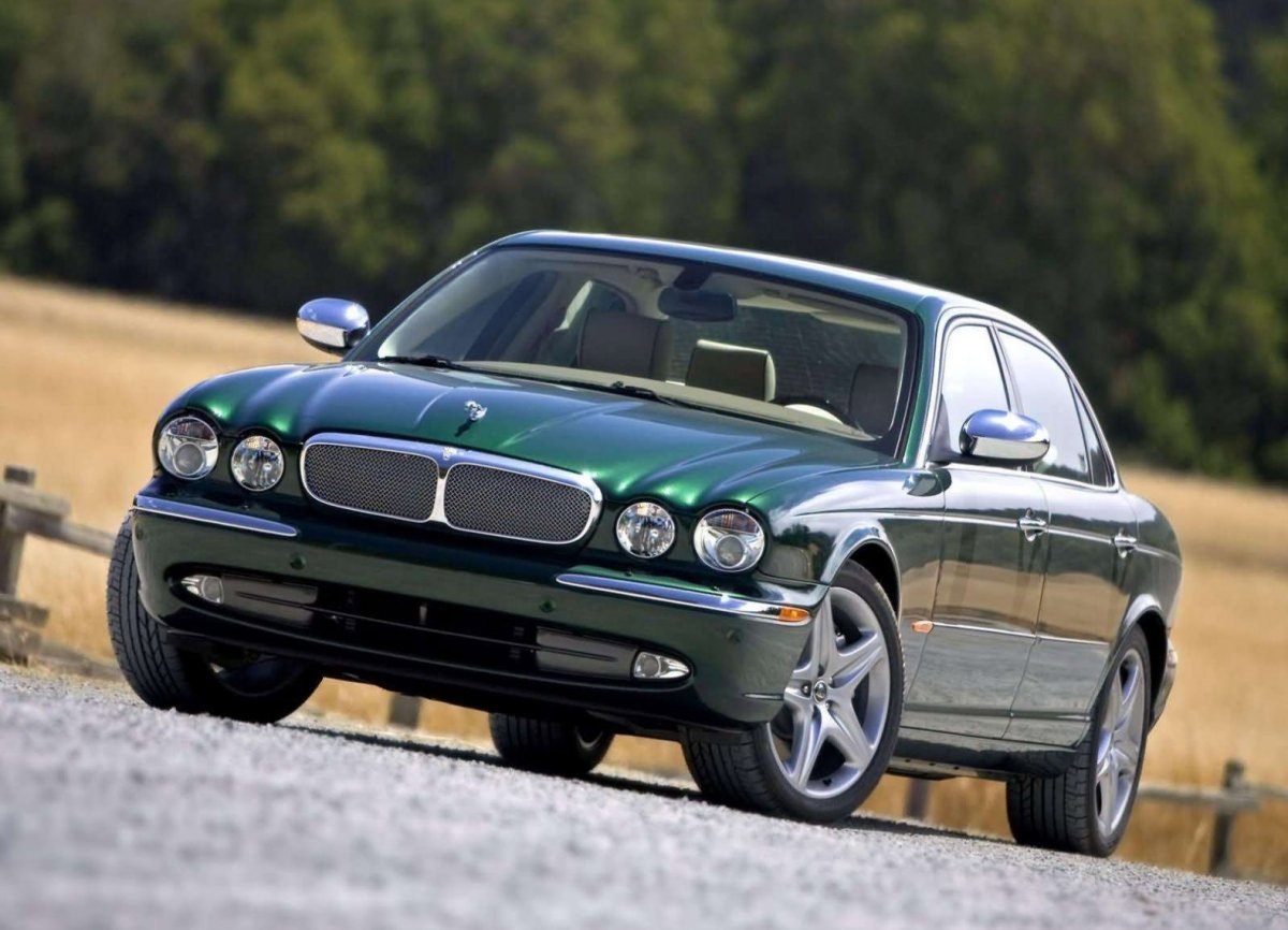 Jaguar XJ super v8