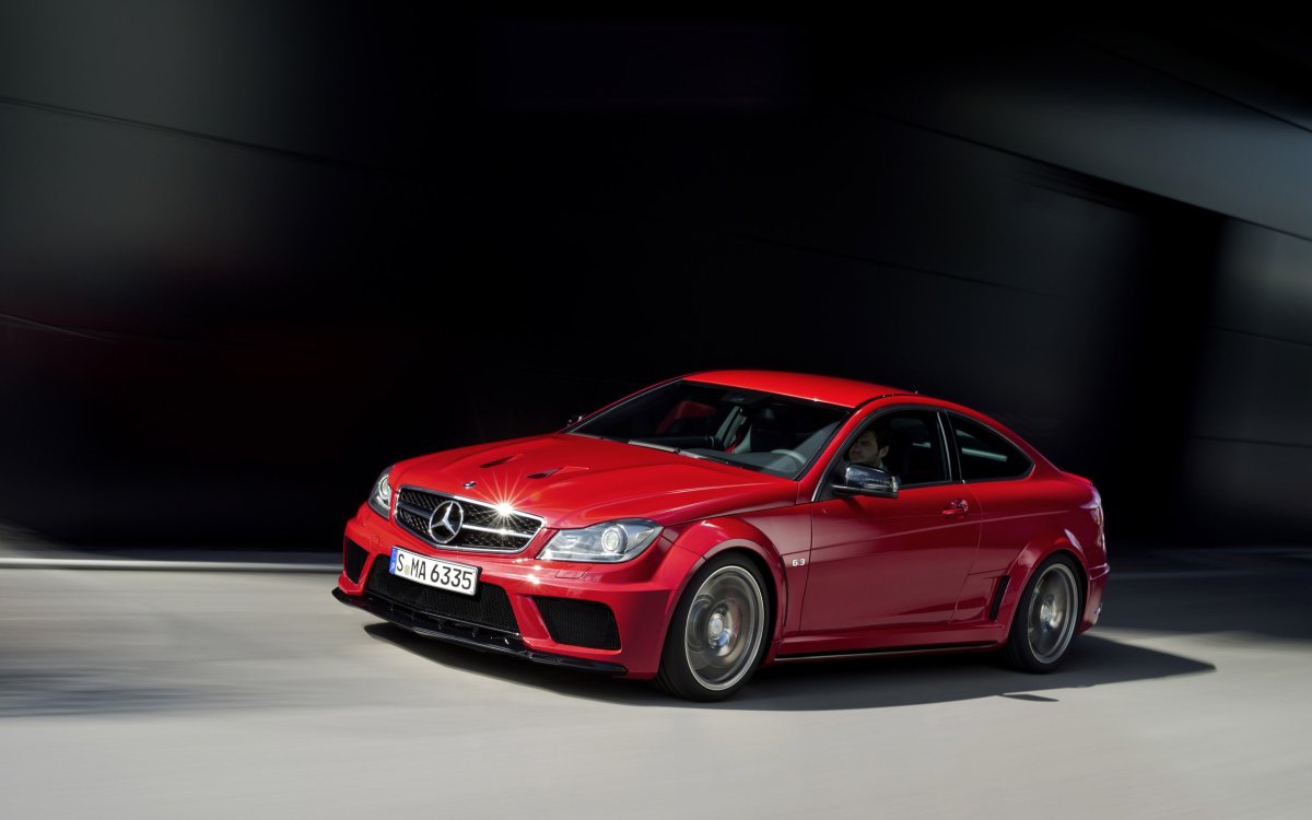 Mercedes Benz c63 AMG Coupe