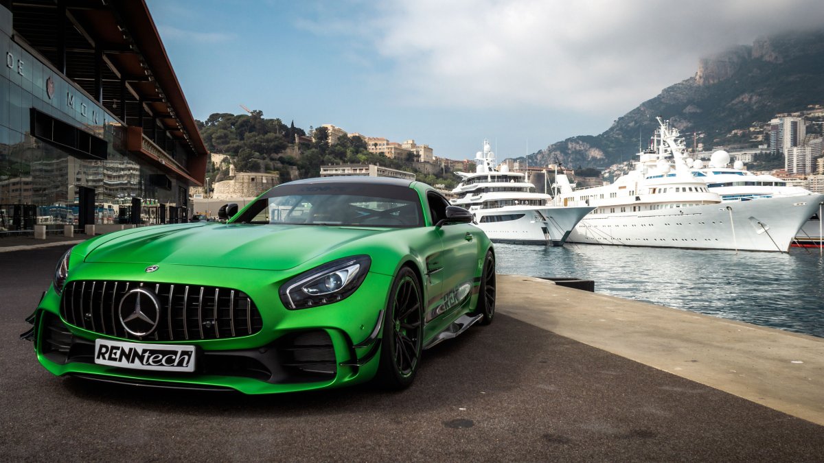 Мерседес GTR AMG 2018