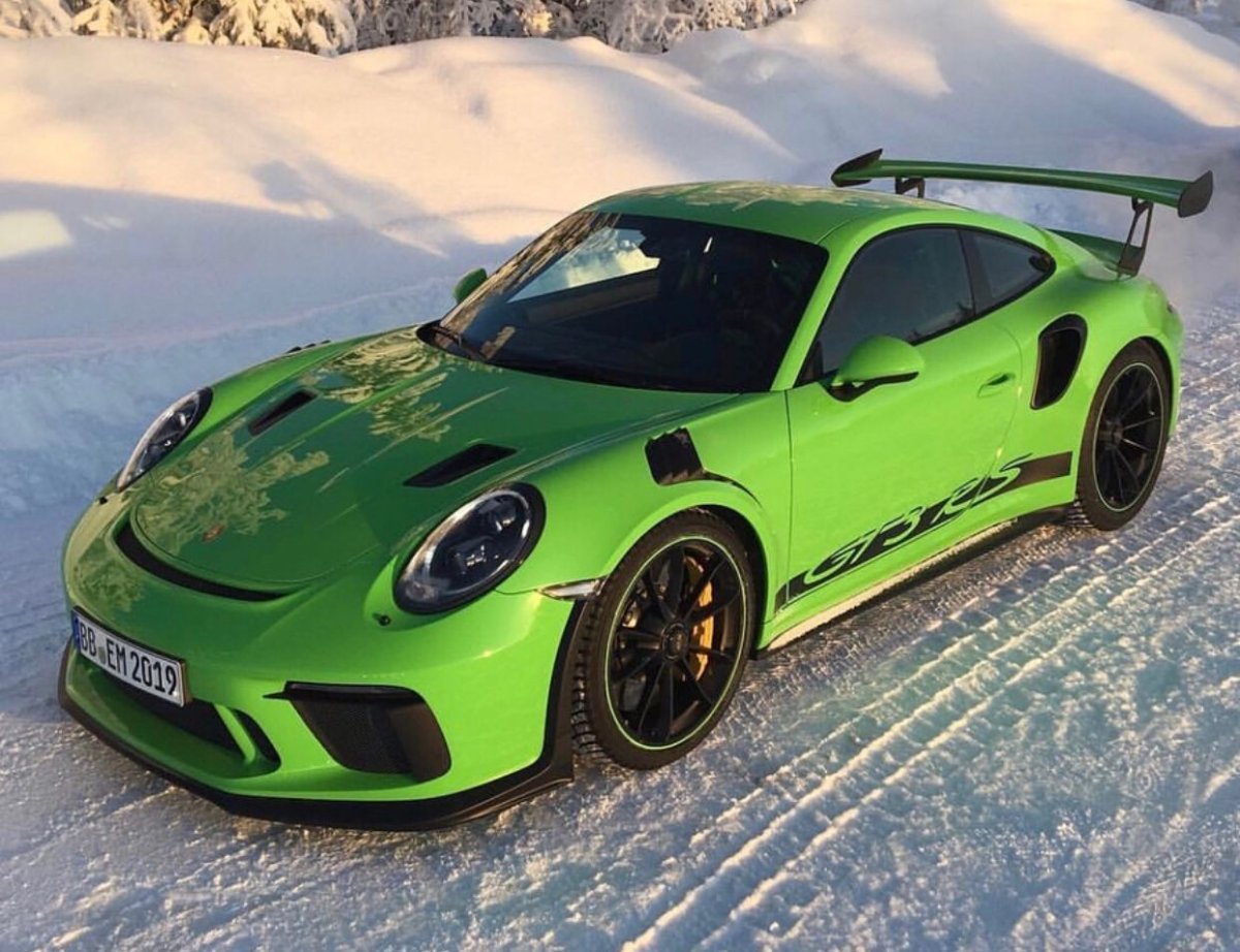 Porsche 911 gt3 салатовый