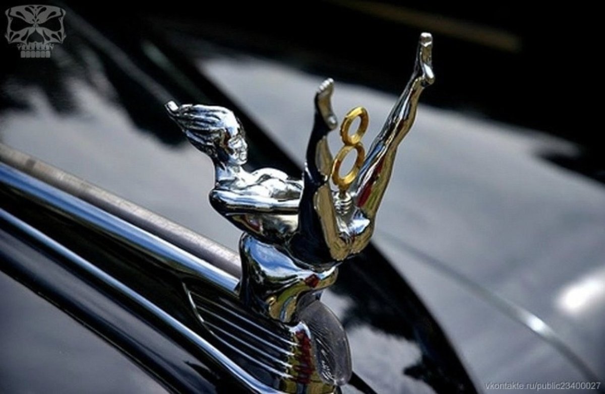 Ford v8 Custom Hood ornament