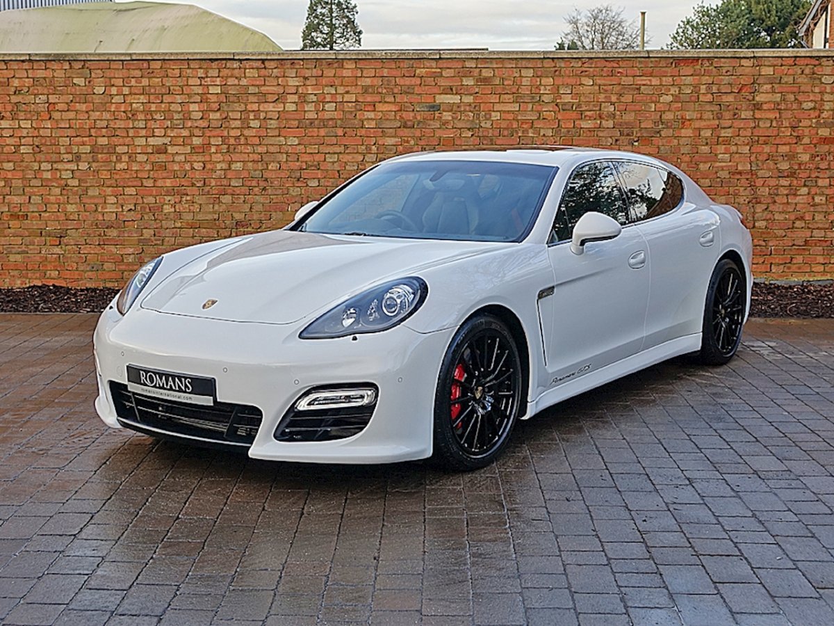 Porsche Panamera GTS 2009
