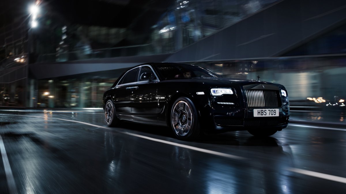 Роллс Ройс Ghost Black badge