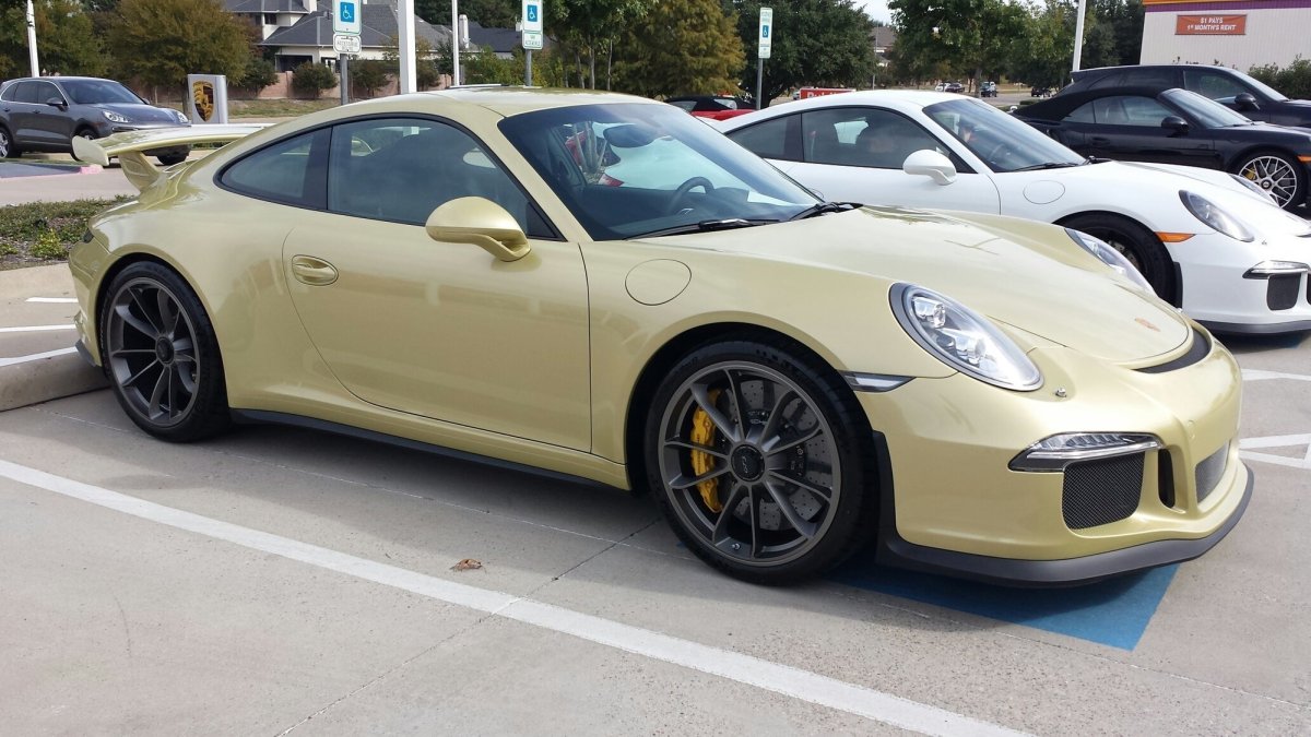 Porsche 911 Lime