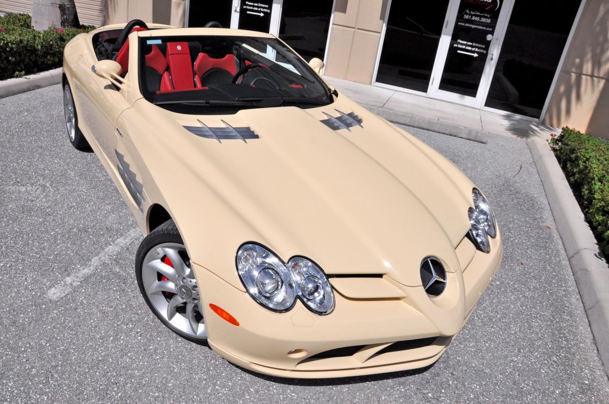 Mercedes SLR MCLAREN зад