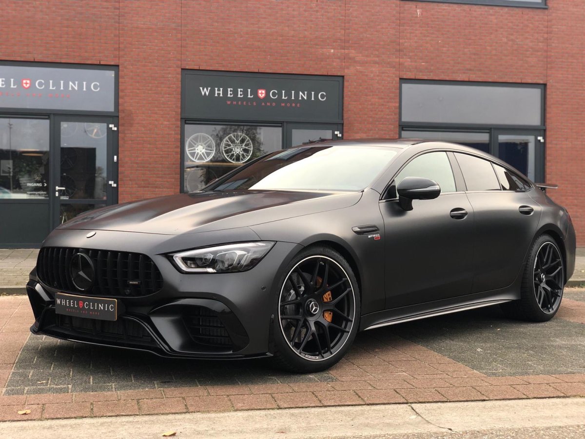 Mercedes Benz AMG gt 63 Brabus