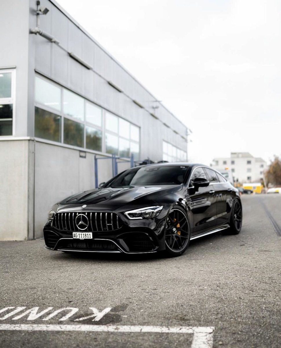 Mercedes AMG gt 63 s