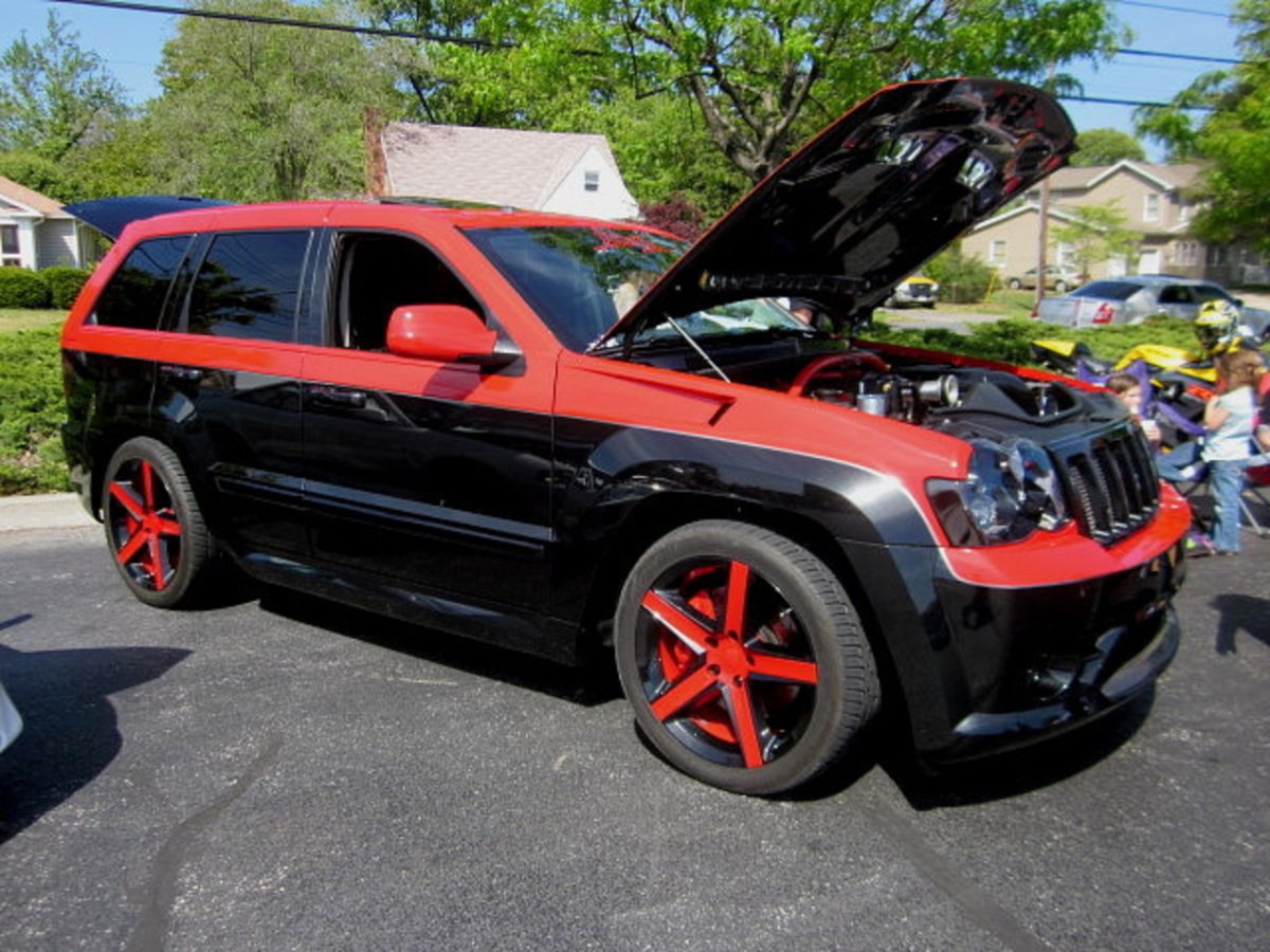 Dodge Nitro srt8