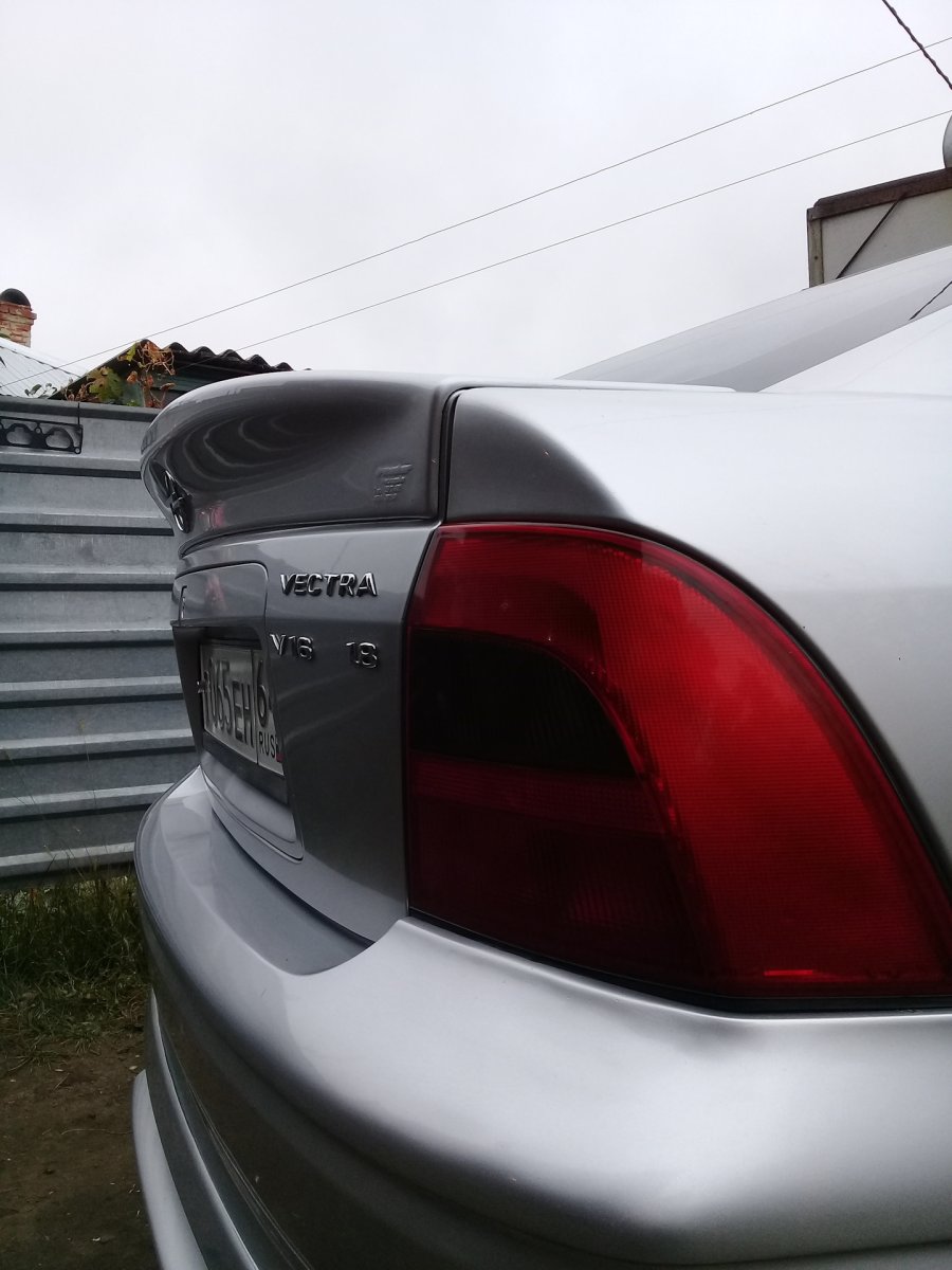 Opel Vectra b спойлер