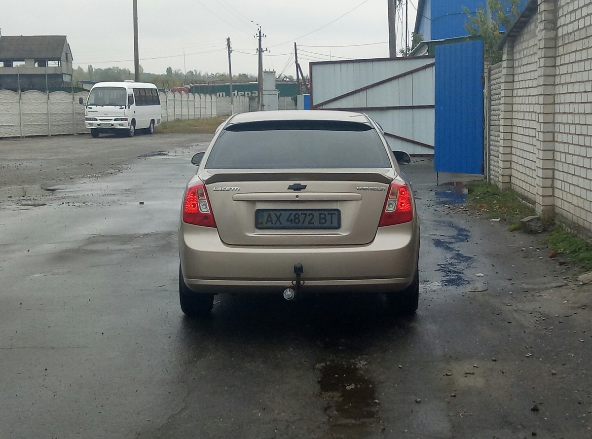 Лип спойлер АМГ на Лачетти