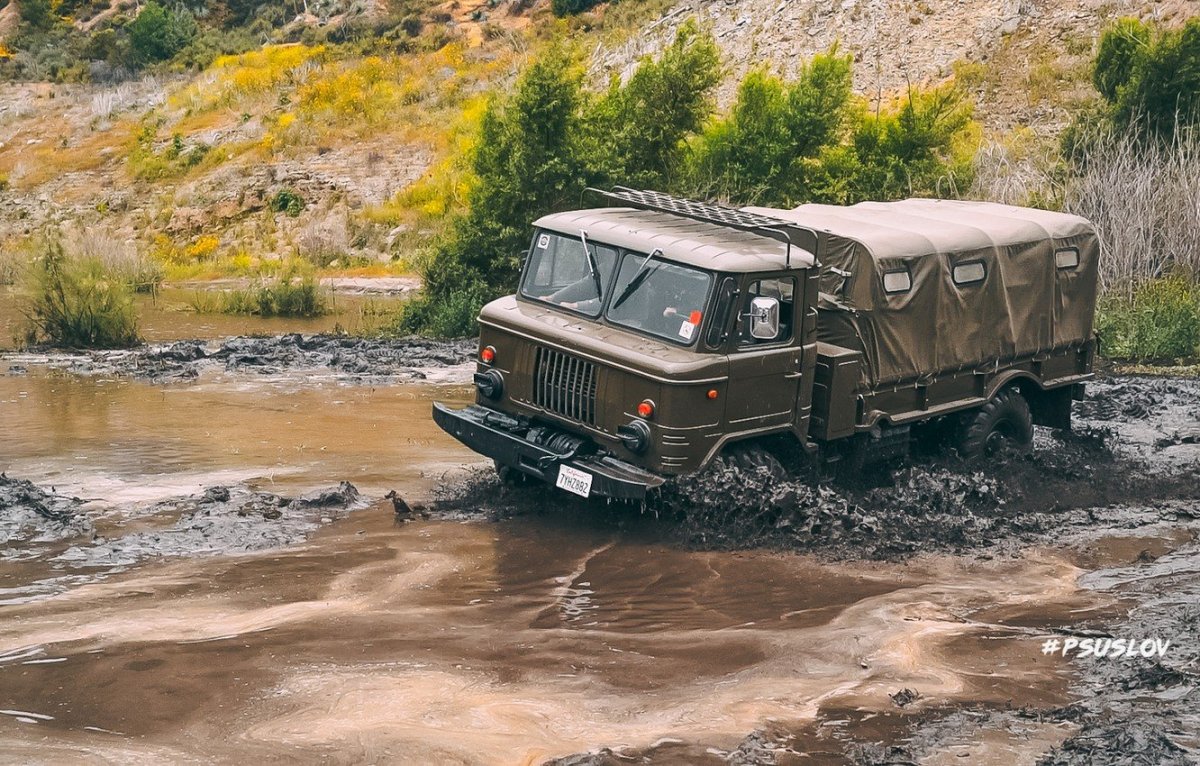 ГАЗ 66 военный