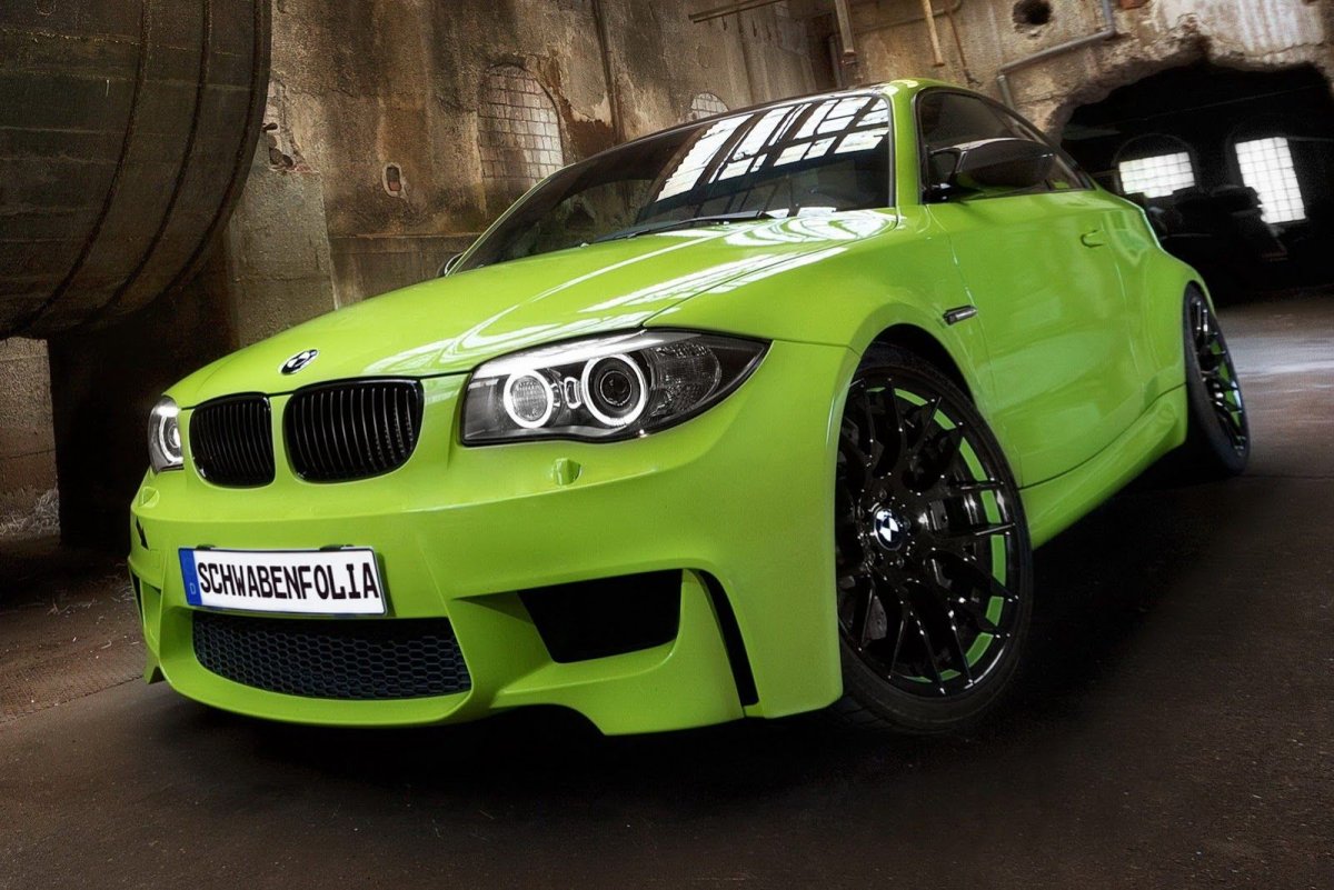 BMW e82 зеленая
