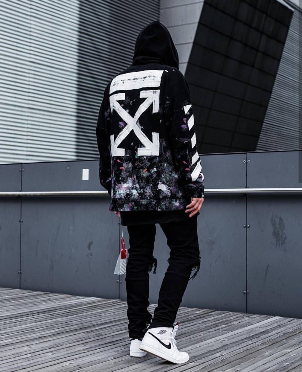 Off White model