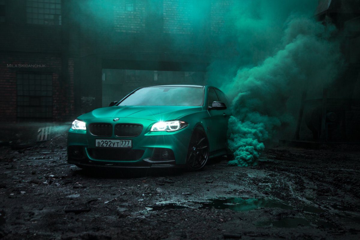 BMW m5 дым