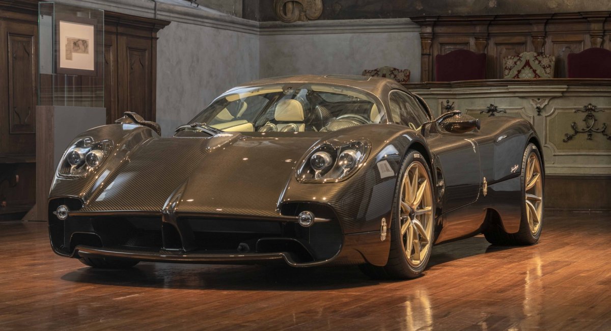 Pagani Huayra Roadster