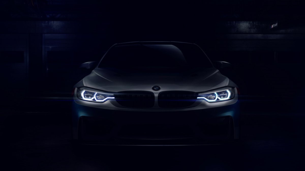BMW m4 в темноте