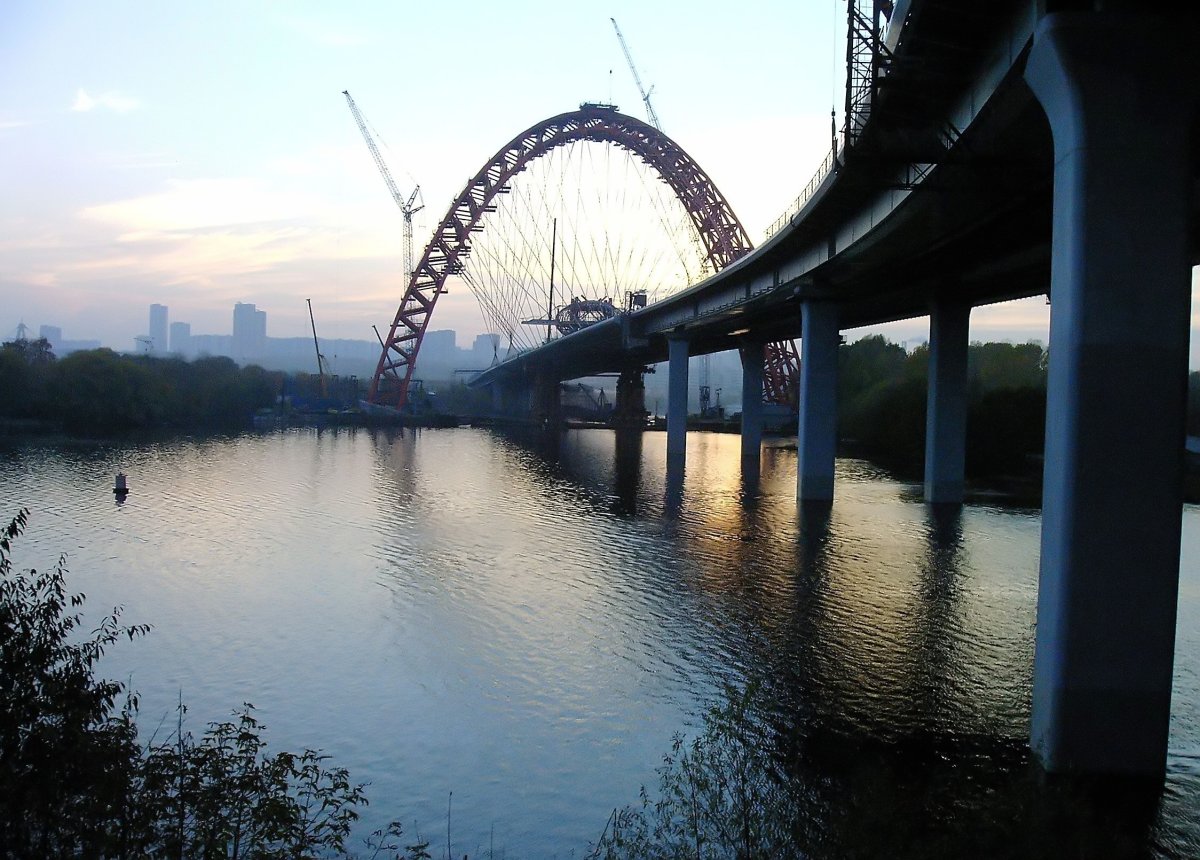 Строительство живописного моста в 2006