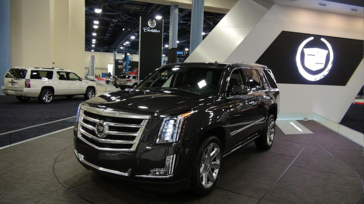 Cadillac Escalade 2016 черный платинум