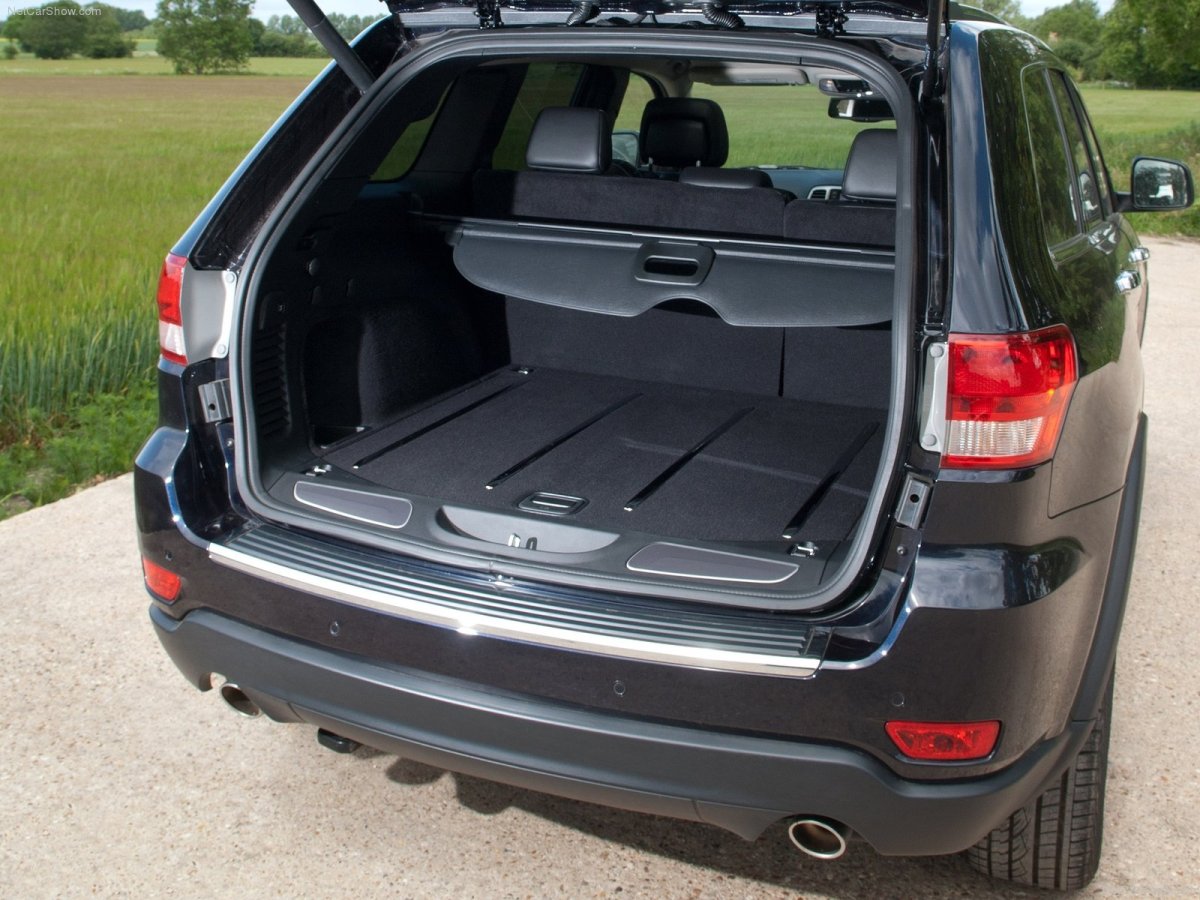 Jeep Grand Cherokee 2011 багажник