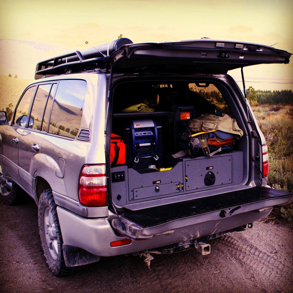 Toyota Land Cruiser 100 багажник