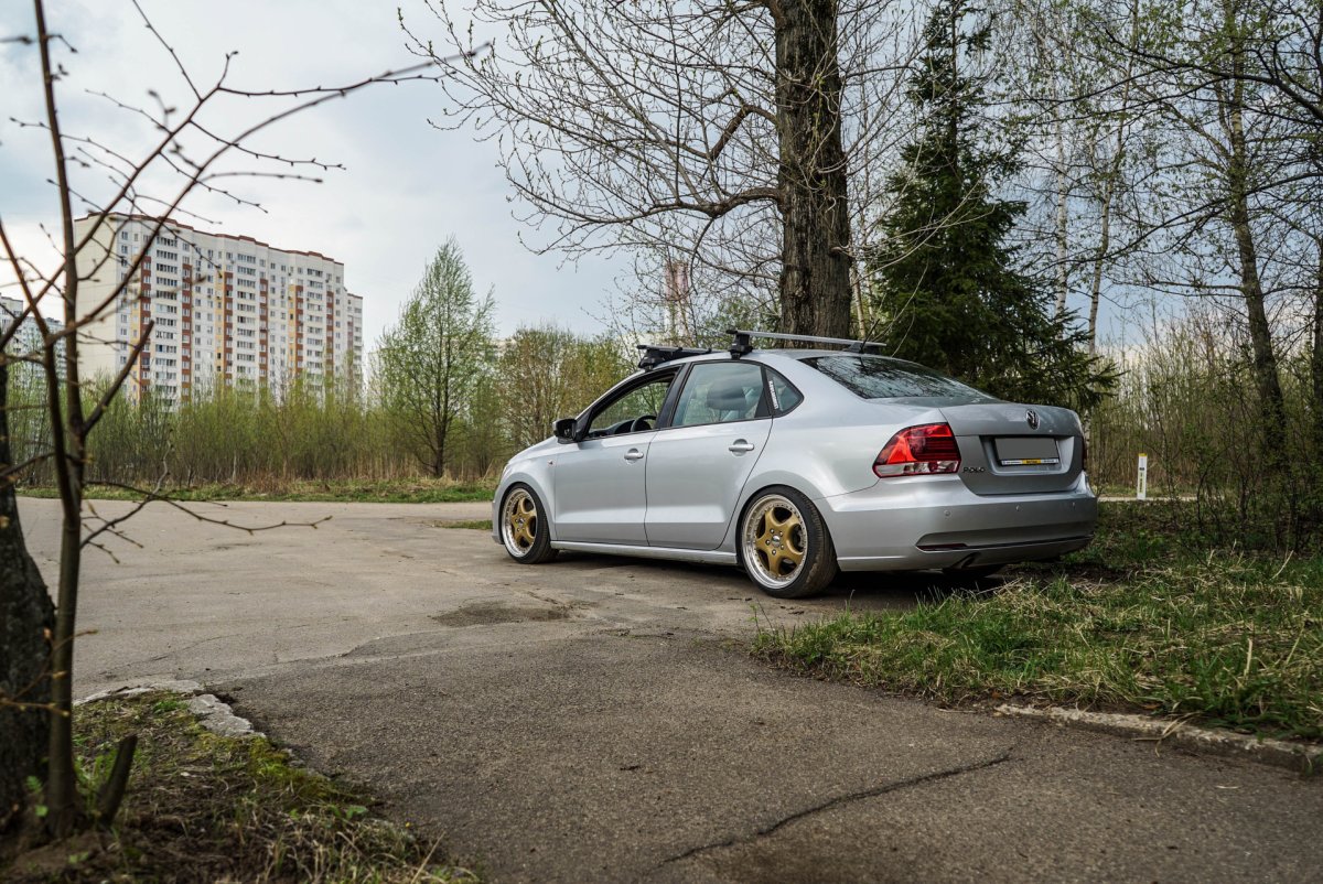 Volkswagen Polo stance