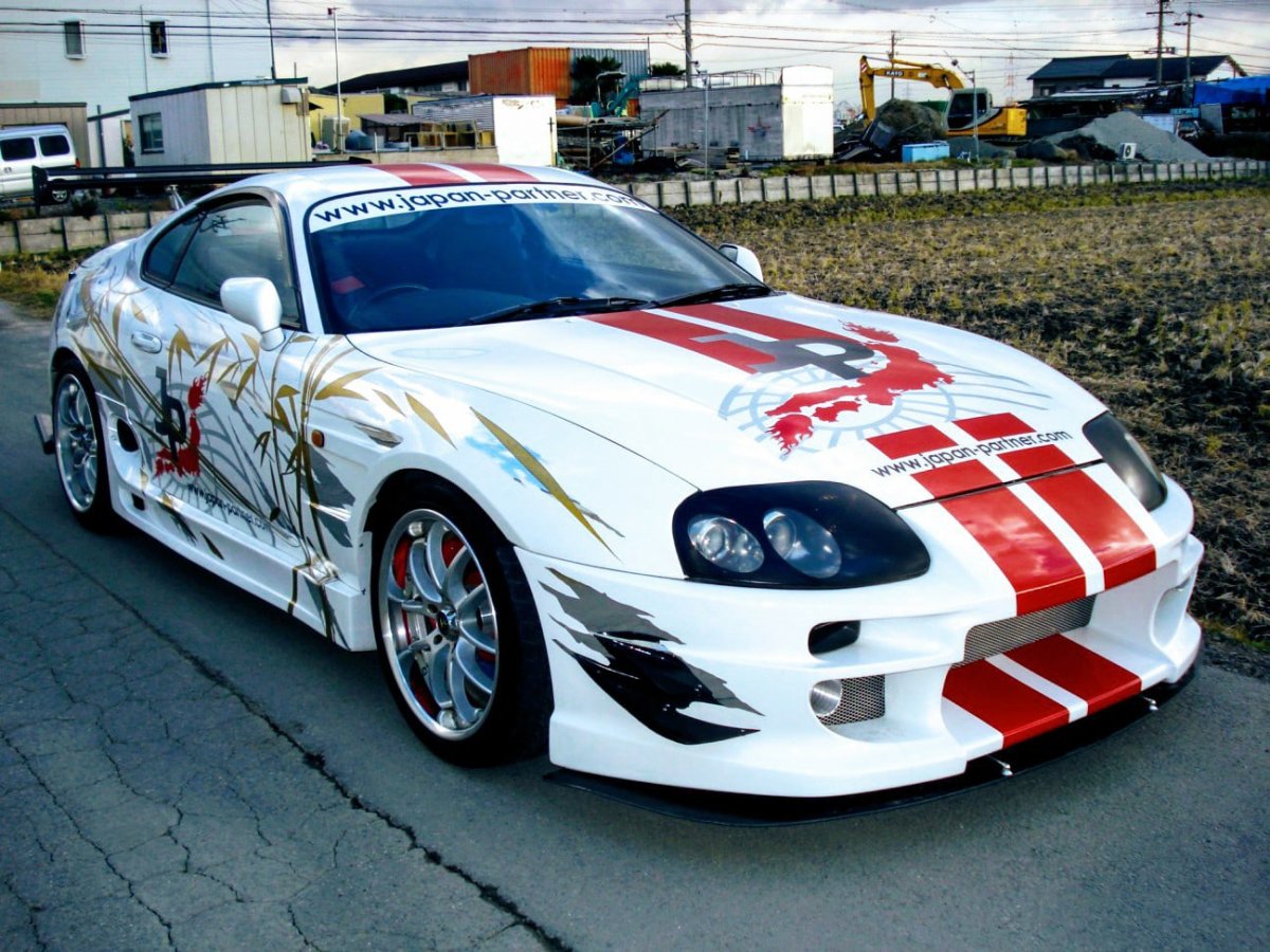 Toyota Supra 1998 тюнингованная