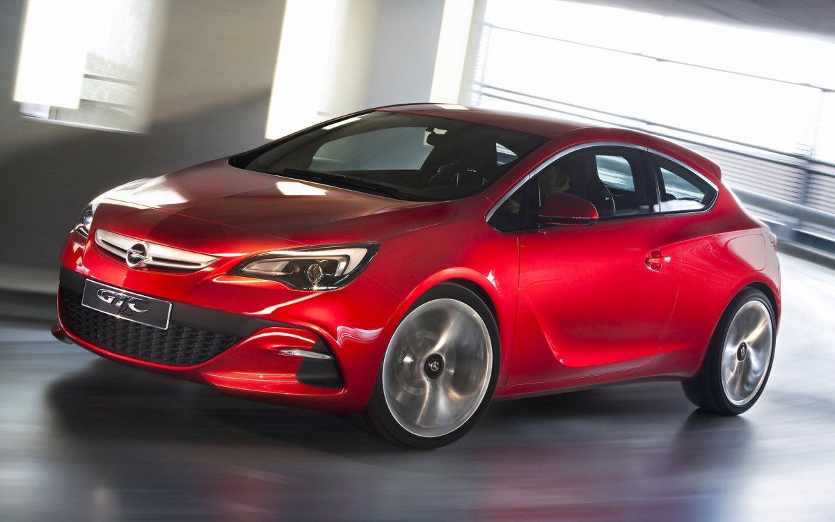 Opel Astra GTC 2020 купе