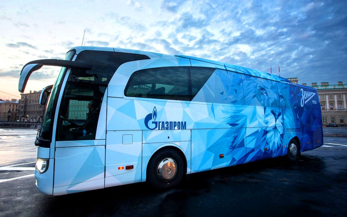 Автобус футбольного клуба Зенит