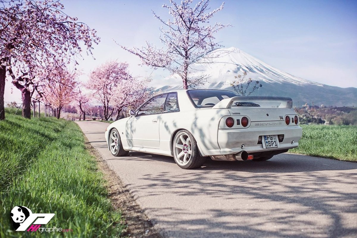 Nissan Skyline r32 Sakura