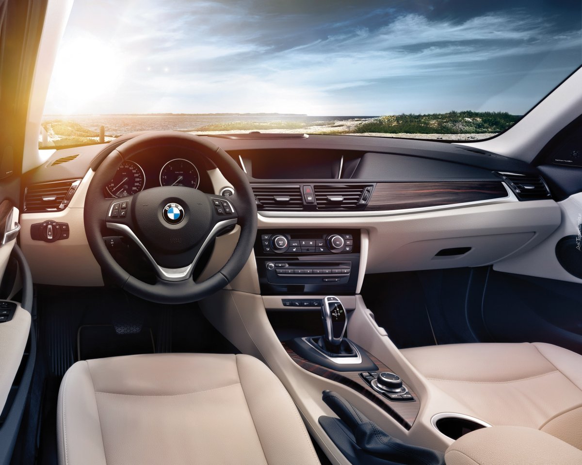 BMW x1 2015 салон