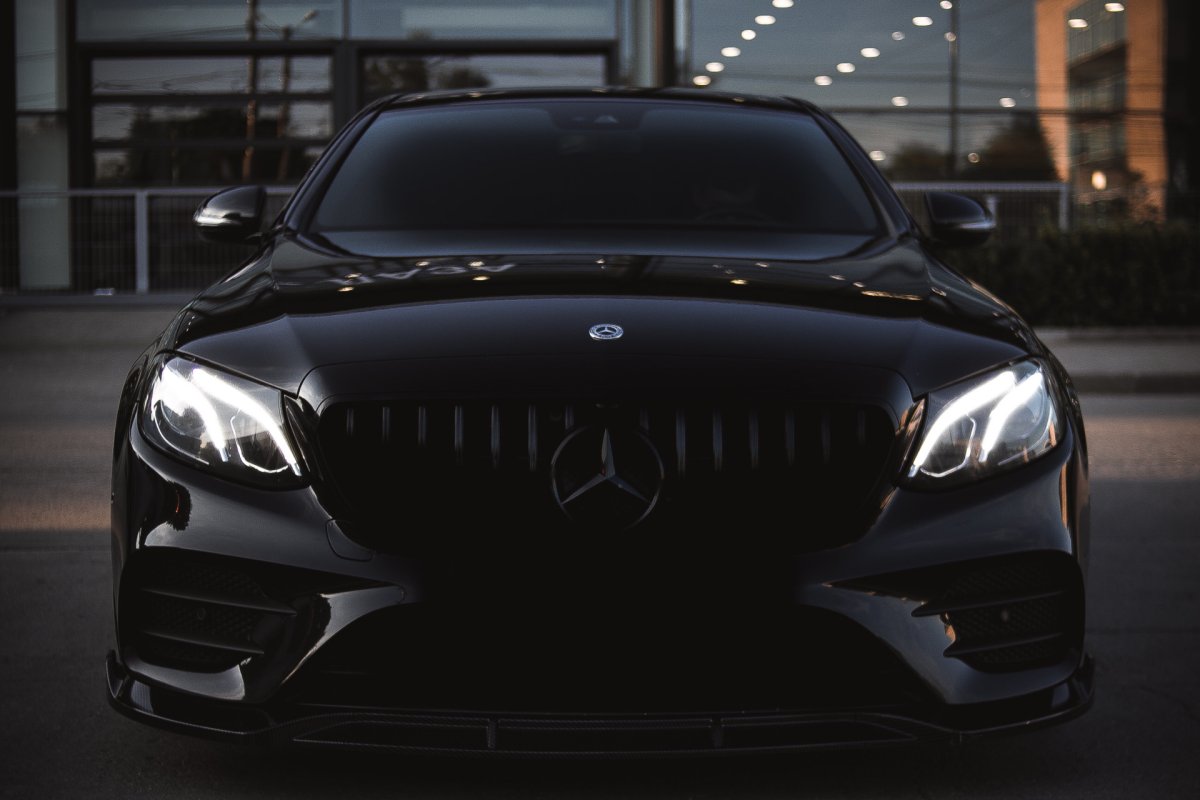 Mercedes Benz w213 Black