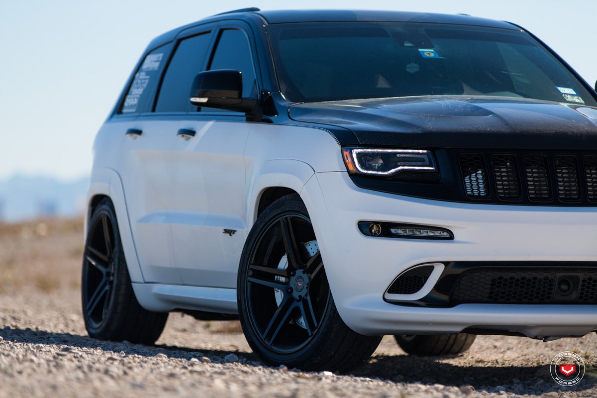 Jeep srt8 Vossen Wheels