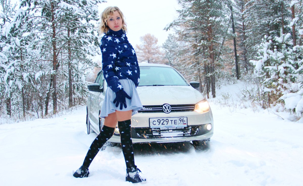 Девушка авто зима