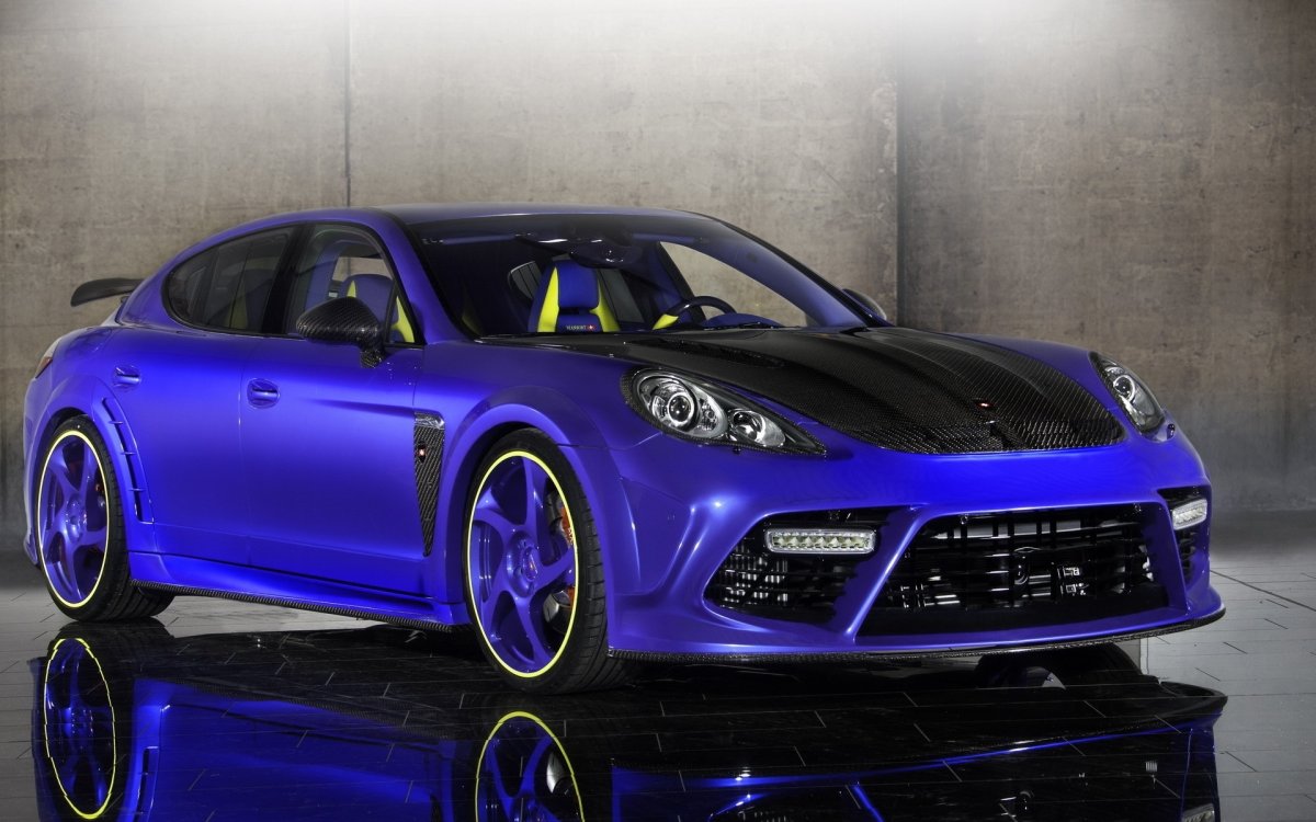 Porsche Panamera Mansory Blue