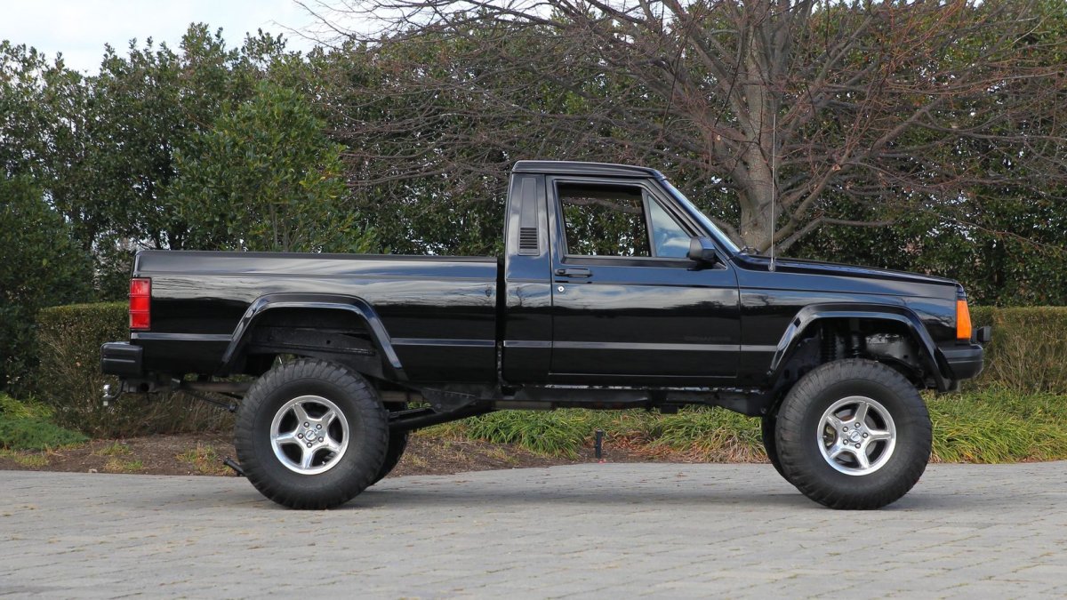 Jeep Comanche Custom Pickup 1990