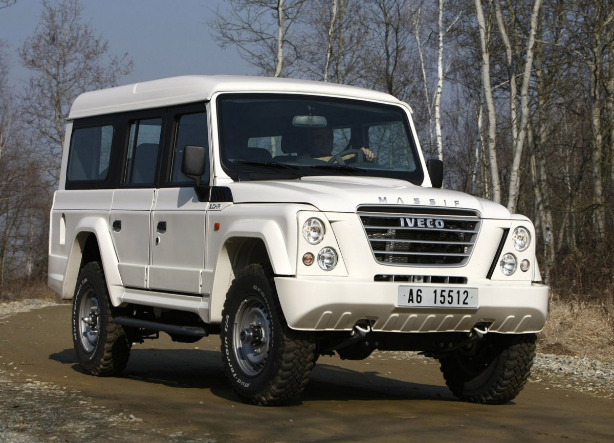 Джип Iveco massif