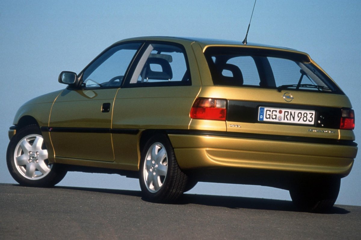 Opel Astra 1996 хэтчбек