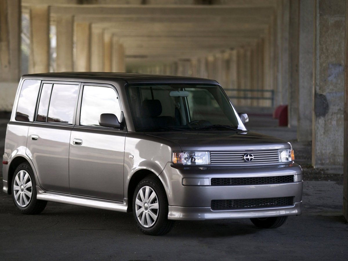 Тойота Scion XB 2005