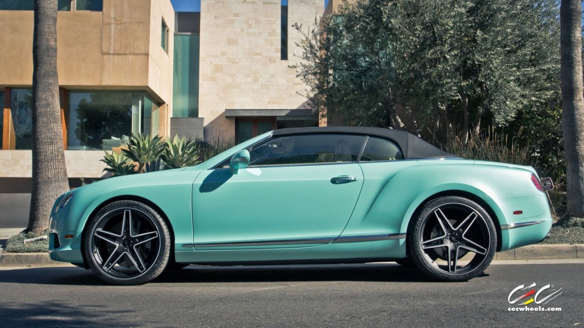 Bentley Continental мятная