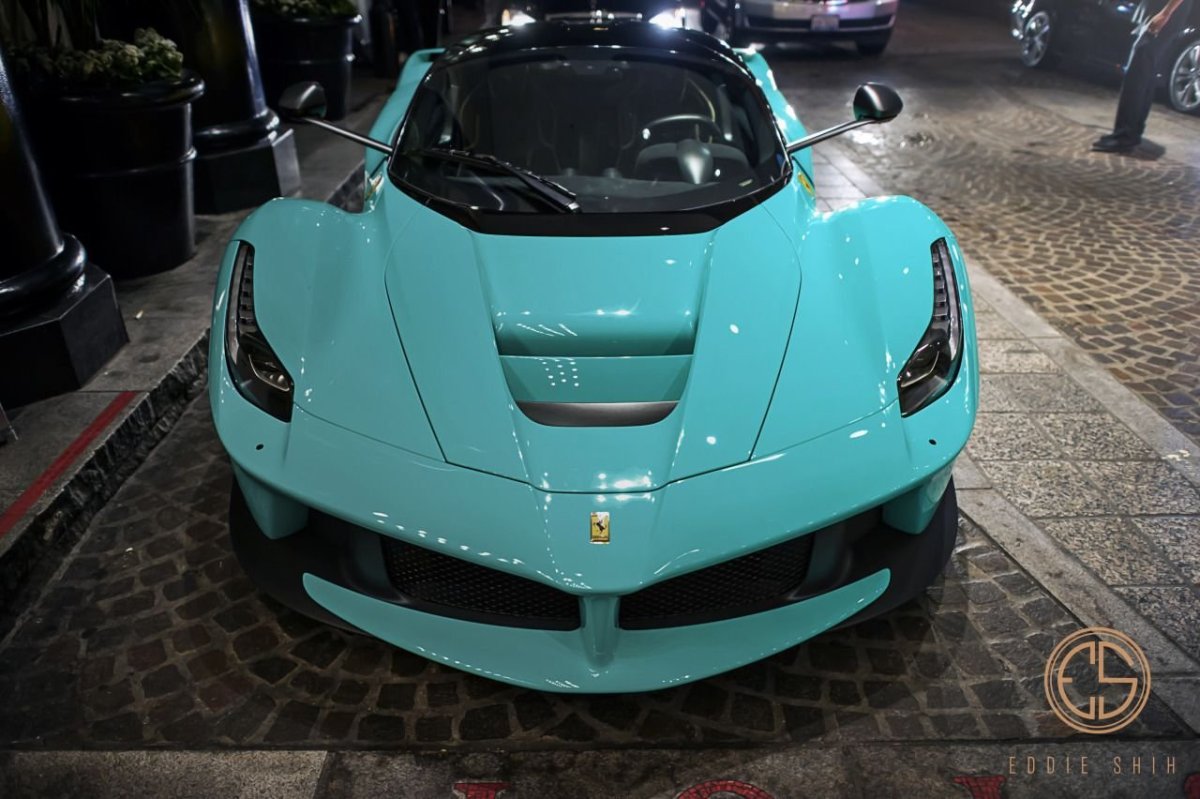 Ferrari LAFERRARI голубой