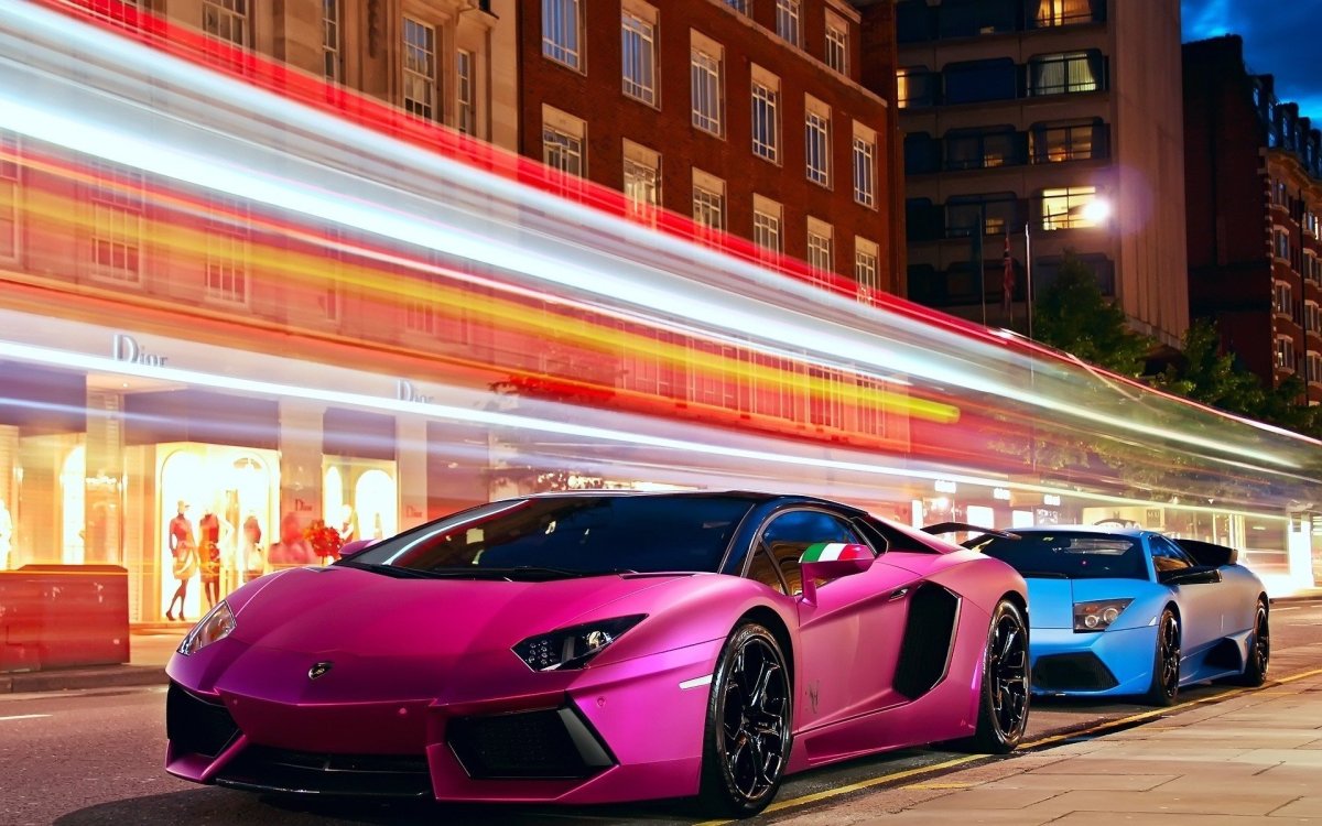 Lamborghini Aventador lp700 розовый