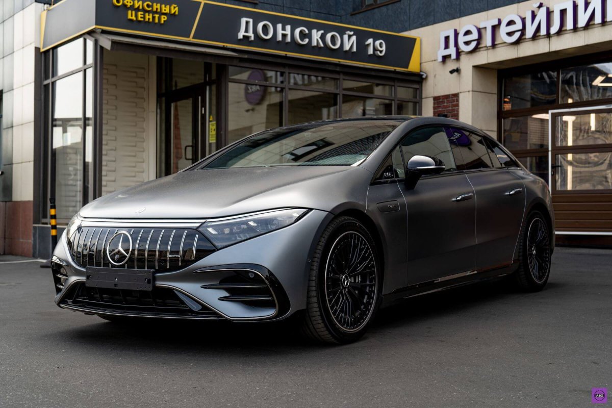 Mercedes EQS carwow