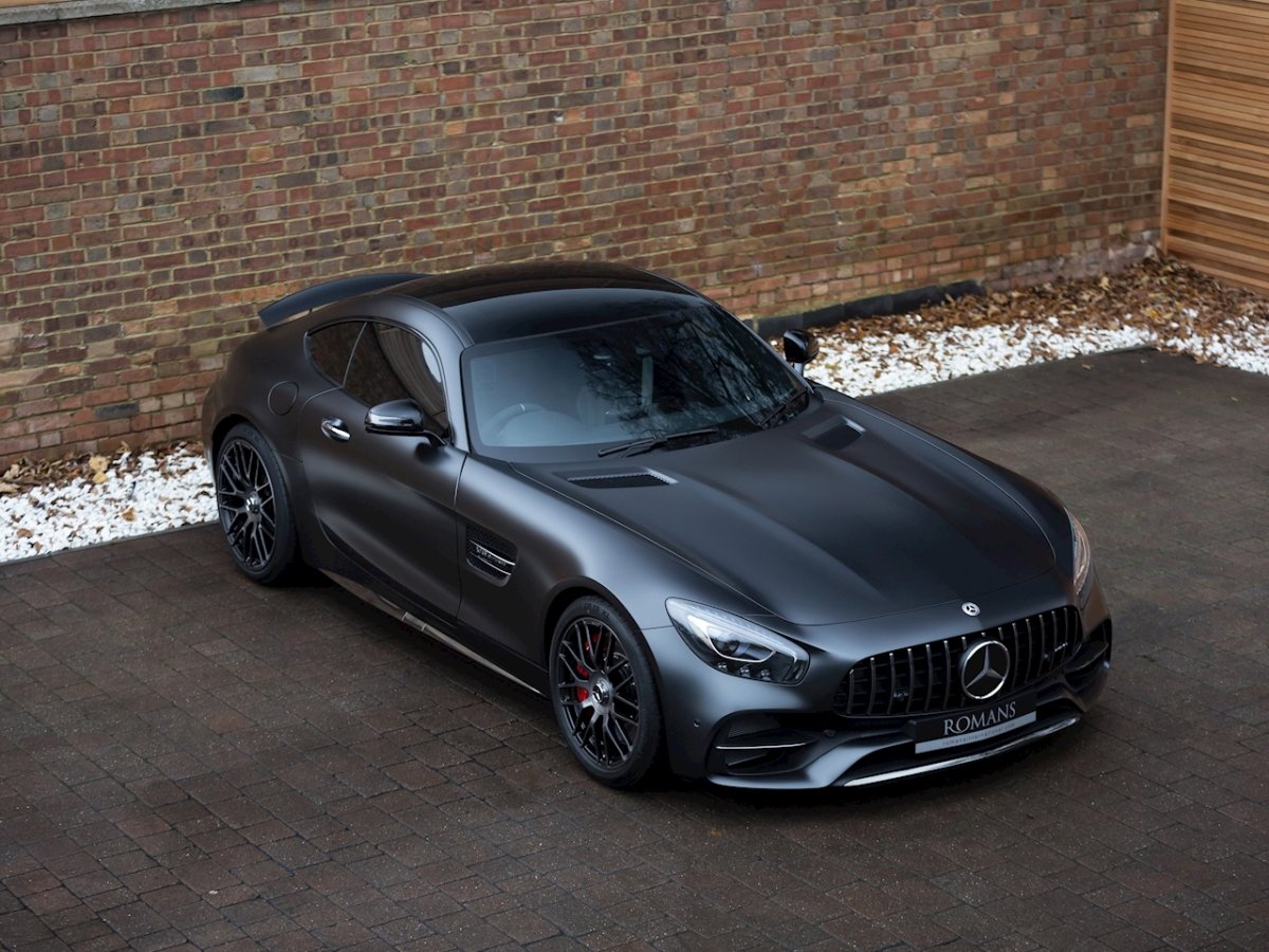 Mercedes AMG gt серый