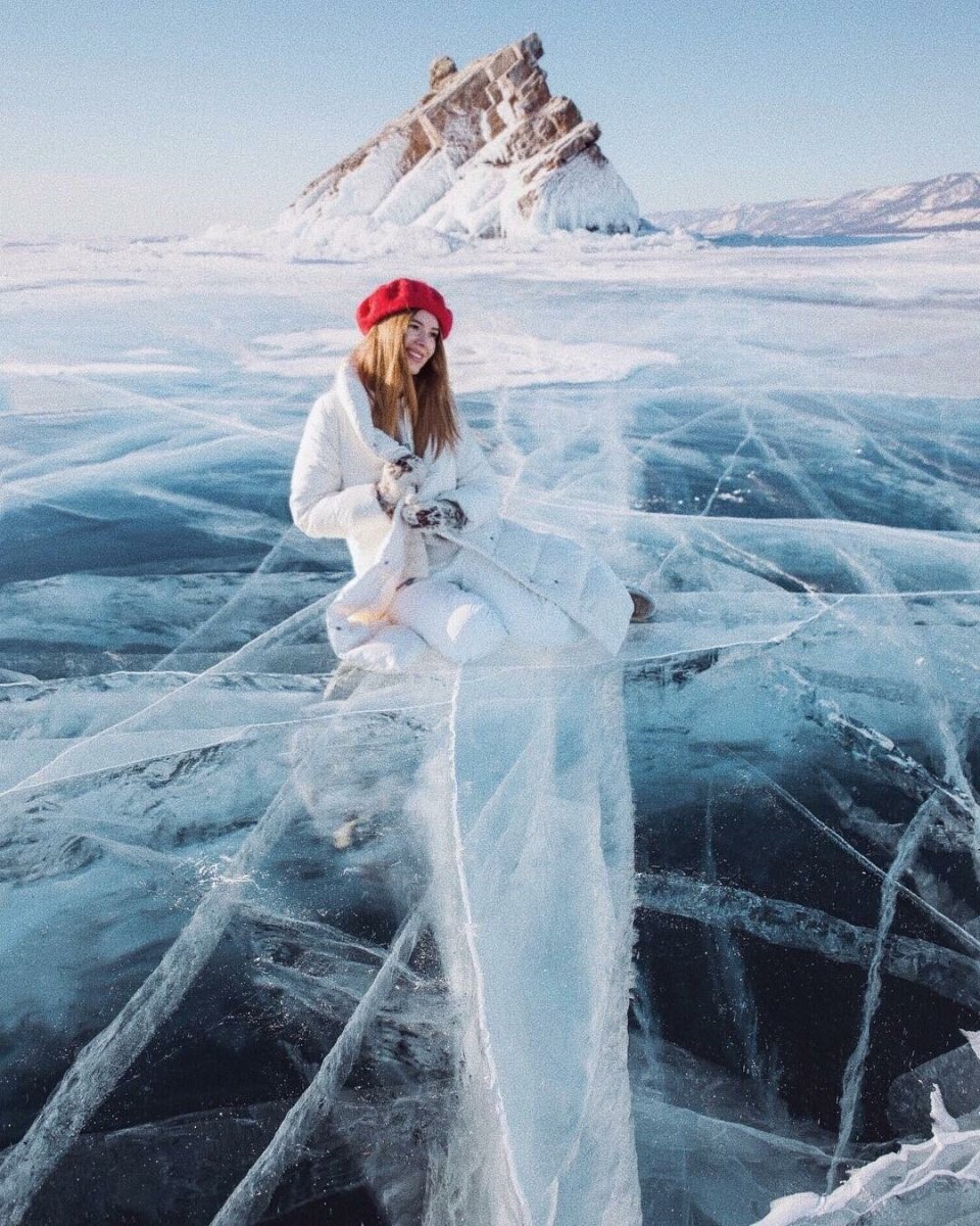 Фотосессия на Байкале зимой